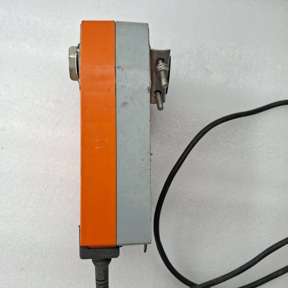 BELIMO NF24A DAMPER ACTUATOR 24V AC/DC 10Nm HVAC (USED WORKING) NF24A